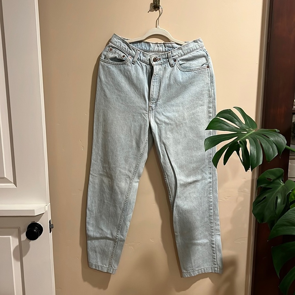 VINTAGE!! 512’s Levi’s light wash straight leg sz MEDIUM